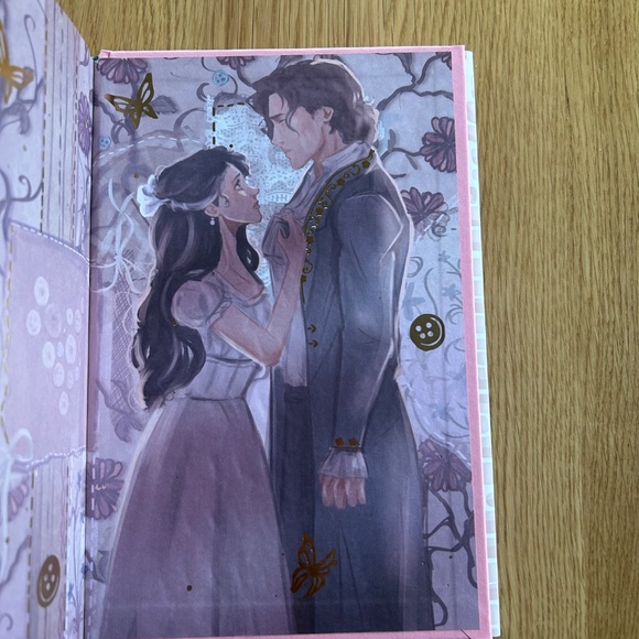 Owlcrate Fragile Enchantment - Picture 4 of 6